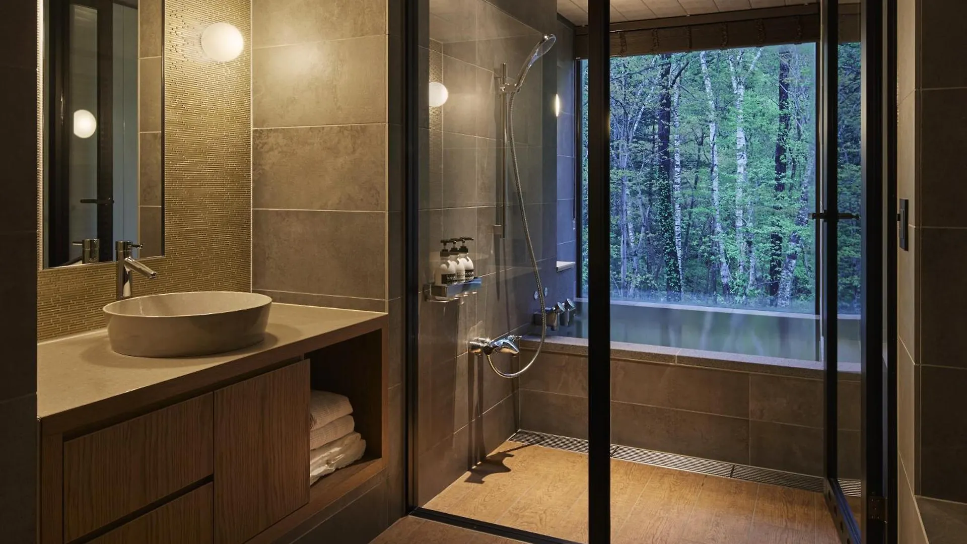 ***** Ryokan Okujozankei Onsen Kasho Gyoen Hotel Sapporo Japan